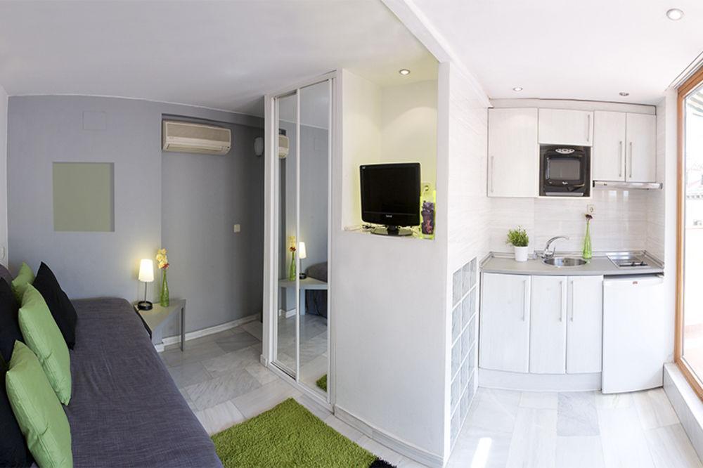 Apartamentos Por Temporada En Puerta Del Sol Madrid Exterior photo