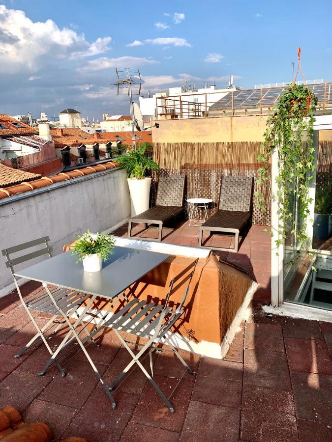 Apartamentos Por Temporada En Puerta Del Sol Madrid Exterior photo