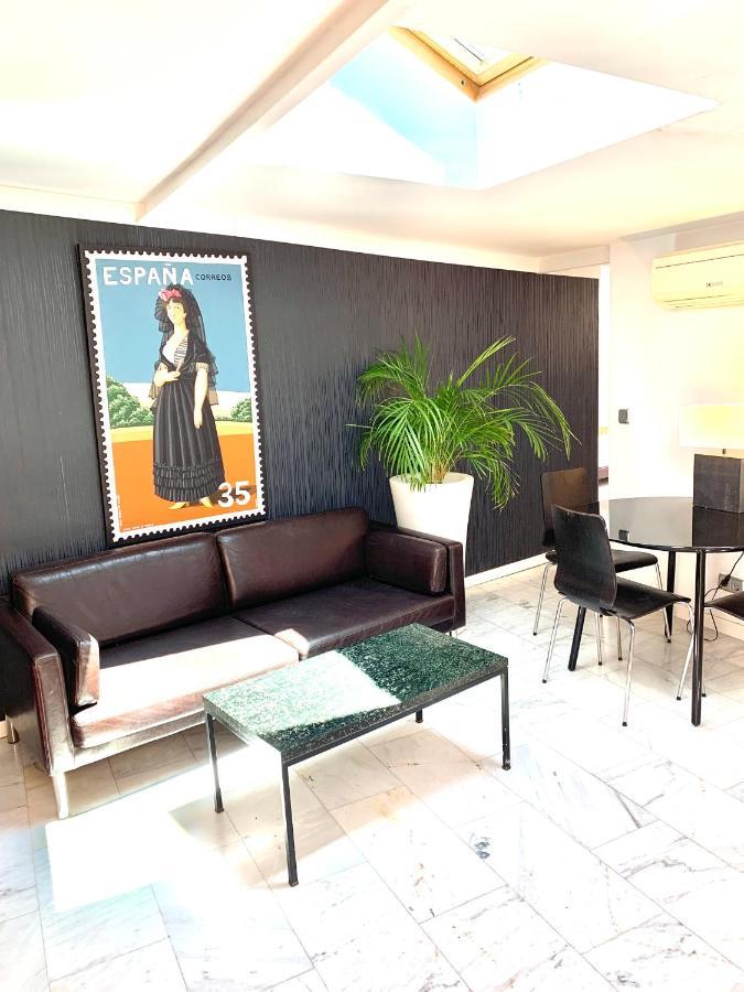 Apartamentos Por Temporada En Puerta Del Sol Madrid Exterior photo