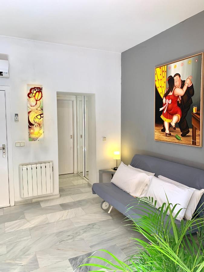 Apartamentos Por Temporada En Puerta Del Sol Madrid Exterior photo